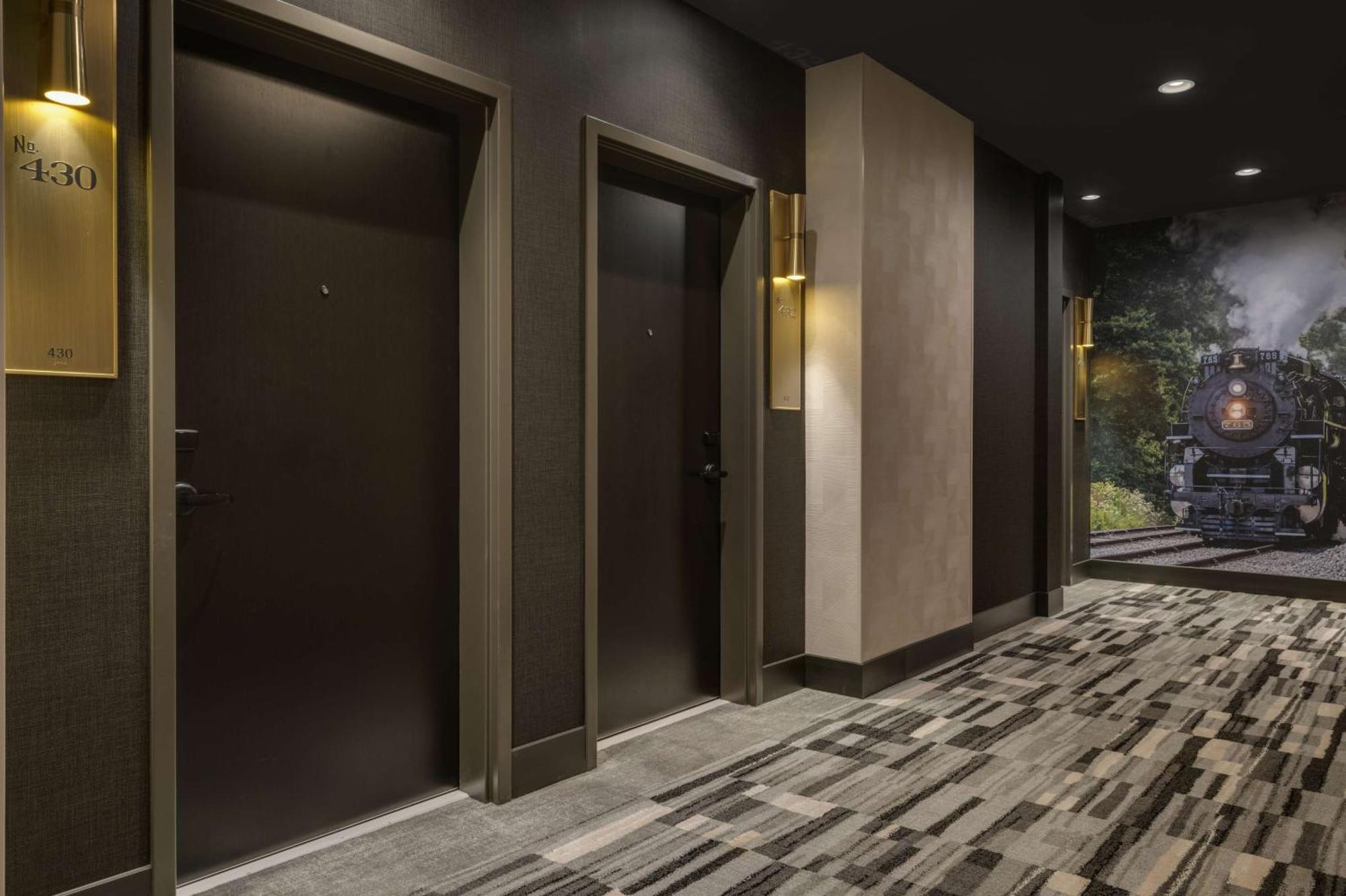 Hotel Nickel Plate Fishers, Tapestry Collection By Hilton Bagian luar foto